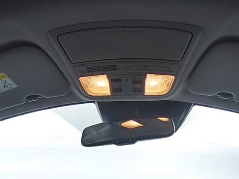 Used 2019 Honda CR-V Touring image 27