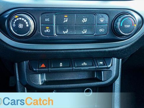 Used 2020 Chevrolet Colorado LT image 34