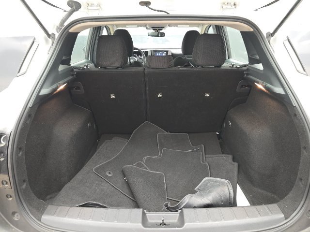 Used 2025 Nissan Kicks S FWD image 12