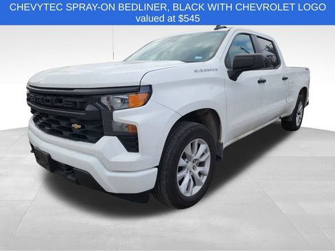 Used 2022 Chevrolet Silverado 1500 Custom image 3