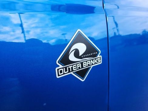 New 2024 Ford Bronco Outer Banks w/ Sasquatch Package image 16