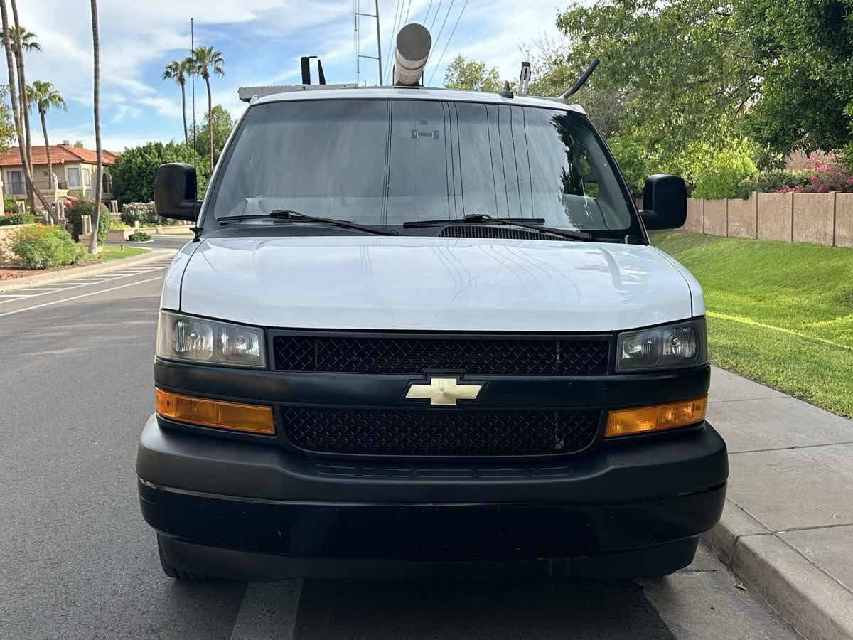 Used 2021 Chevrolet Express 2500 w/ Driver Convenience Package RWD image 3