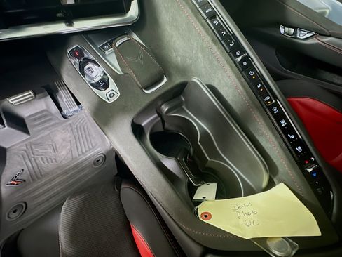 Used 2022 Chevrolet Corvette Stingray Premium Cpe w/ Z51 Performance Package RWD image 22