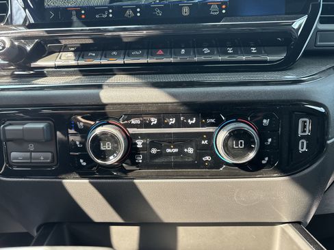 New 2026 Chevrolet Silverado 1500 ZR2 image 21