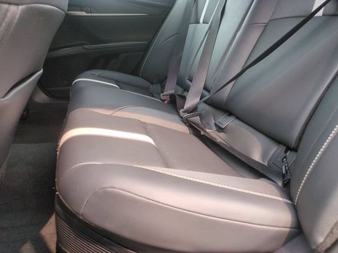 Used 2025 Toyota Camry SE FWD image 14