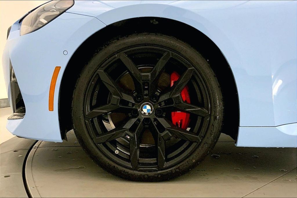 Used 2025 BMW M240i xDrive Coupe AWD/4WD image 8