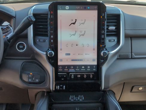 New 2025 RAM 2500 Laramie image 22