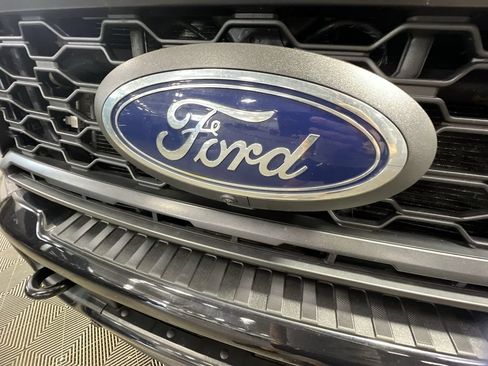 Used 2023 Ford F350 Lariat w/ Lariat Ultimate Package AWD/4WD image 32