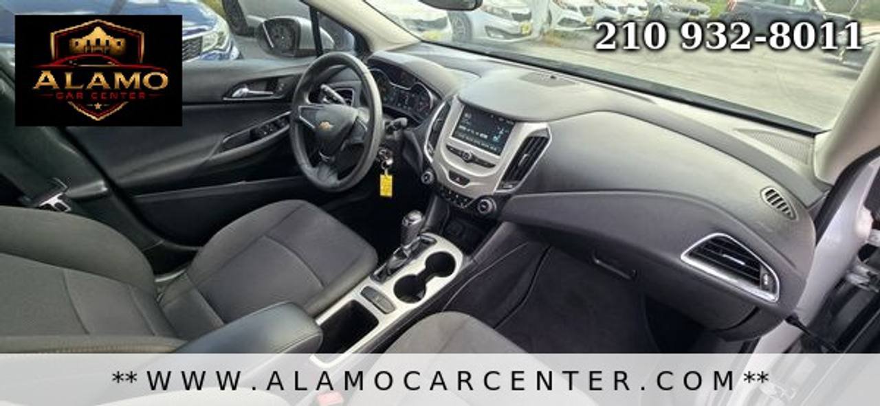 Used 2018 Chevrolet Cruze LS FWD image 14