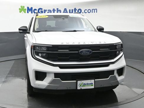 Used 2025 Ford Expedition Max Platinum image 4