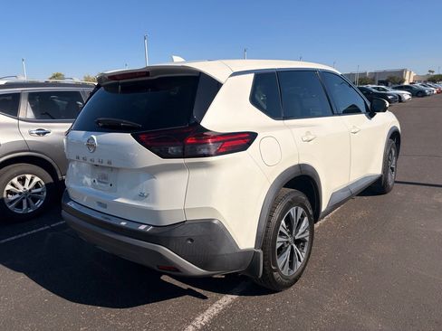 Used 2021 Nissan Rogue SV FWD image 5