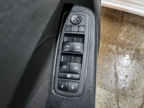 Used 2022 Dodge Charger SXT RWD image 56
