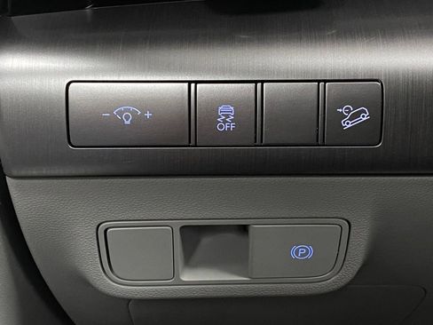 Certified 2025 Hyundai Kona SEL AWD/4WD image 13