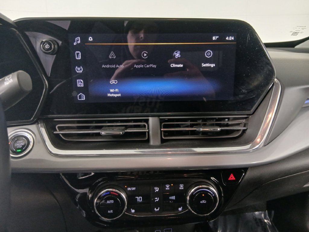 Certified 2024 Chevrolet Trax LT w/ Driver Confidence Package FWD image 22