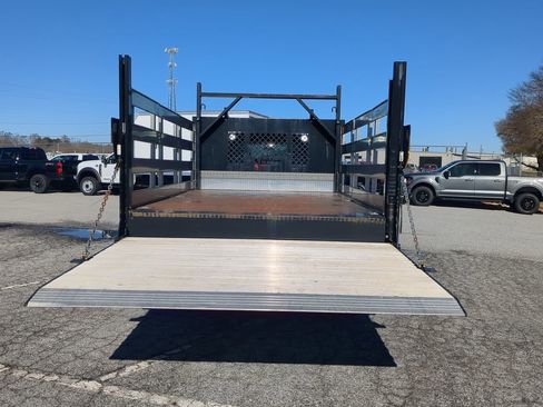 Used 2021 RAM 5500 Tradesman w/ Chrome Appearance Group image 11