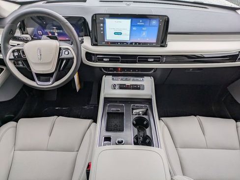 New 2026 Lincoln Aviator Reserve image 13
