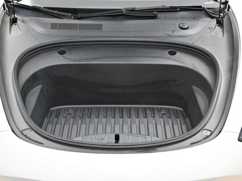 Used 2023 Tesla Model 3 Standard Range RWD image 44