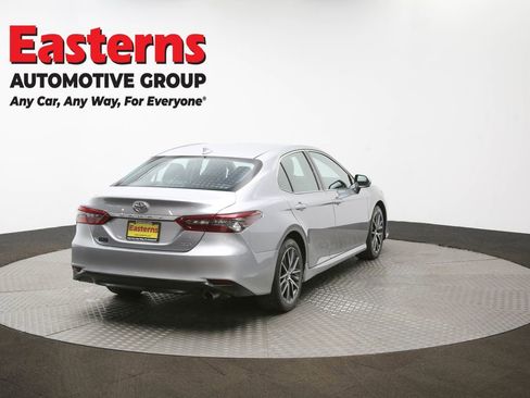 Used 2024 Toyota Camry XLE FWD image 40