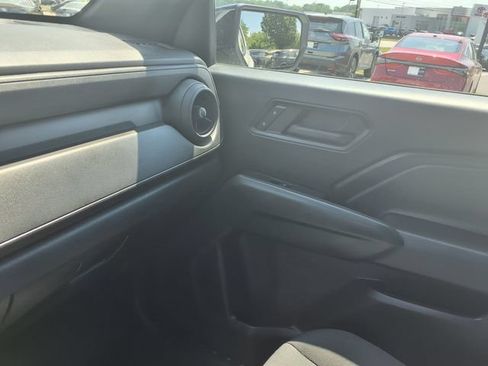 Used 2024 Chevrolet Colorado Trail Boss w/ Advanced Trailering Package AWD/4WD image 10