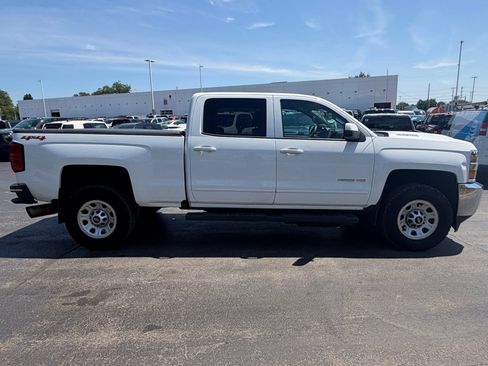 Used 2018 Chevrolet Silverado 2500 LT AWD/4WD image 5
