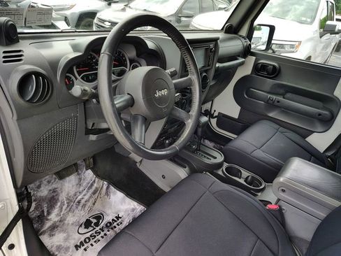 Used 2010 Jeep Wrangler Unlimited Sport AWD/4WD image 9