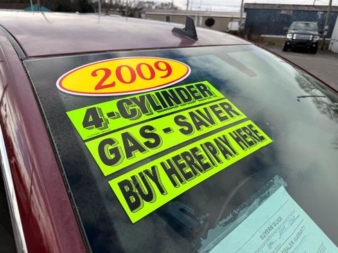 Used 2009 Saturn Aura XE w/ Preferred Package image 2