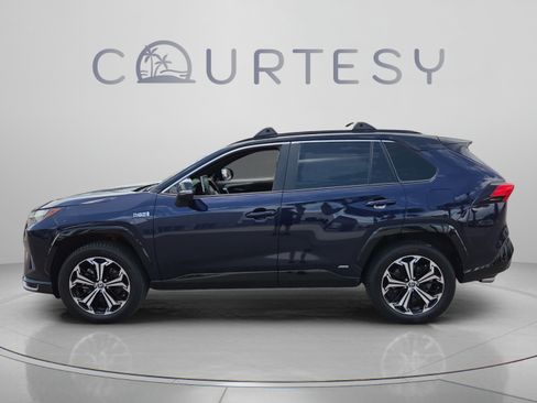 Certified 2022 Toyota RAV4 XSE w/ Weather Package AWD/4WD image 2