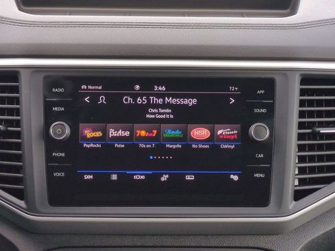 Used 2021 Volkswagen Atlas Cross Sport SE w/ Panoramic Sunroof Package image 18