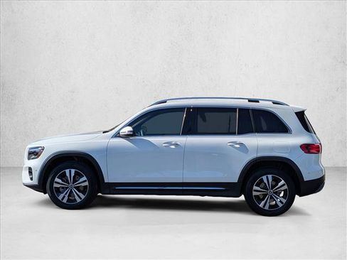 Certified 2025 Mercedes-Benz GLB 250 image 9