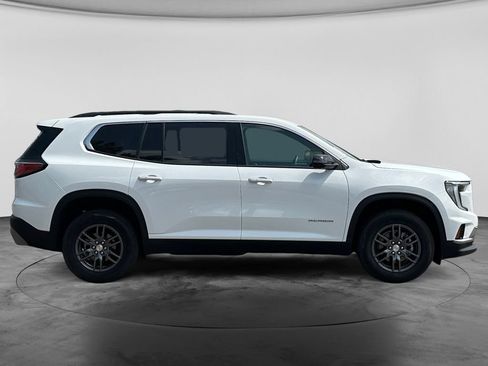 Used 2026 GMC Acadia Elevation w/ LPO, Floor Liner Package AWD/4WD image 8