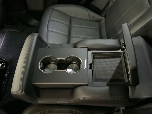 Used 2018 Land Rover Range Rover Sport HSE AWD/4WD image 35
