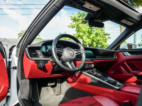 Used 2020 Porsche 911 Carrera RWD image 20