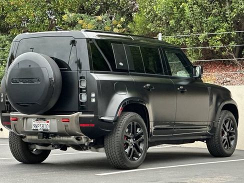 Used 2024 Land Rover Defender 110 X AWD/4WD image 5
