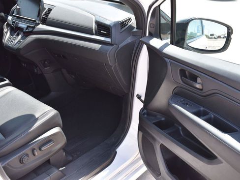 Used 2025 Honda Odyssey Sport-L image 16