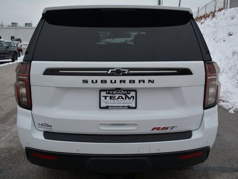 Used 2023 Chevrolet Suburban RST image 6