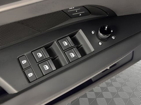 Used 2023 Audi RS e-tron GT w/ Carbon Performance Package image 15