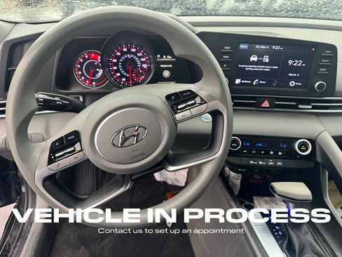 Used 2021 Hyundai Elantra SEL w/ Cargo Package image 13