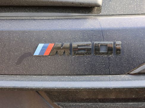 Used 2024 BMW X7 M60i w/ Climate Comfort Package image 9