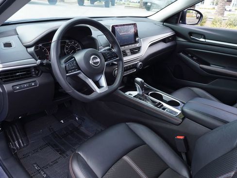 Certified 2025 Nissan Altima 2.5 SR AWD/4WD image 16