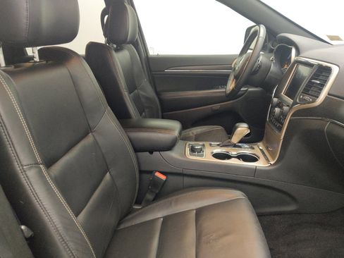 Used 2017 Jeep Grand Cherokee Limited AWD/4WD image 21