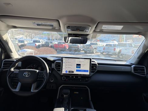 Used 2023 Toyota Tundra Limited image 13