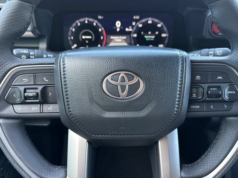 New 2026 Toyota 4Runner TRD Off-Road AWD/4WD image 28