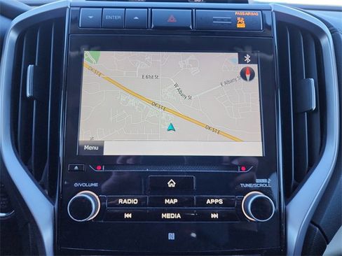 Used 2021 Subaru Ascent Limited w/ Technology Package image 23