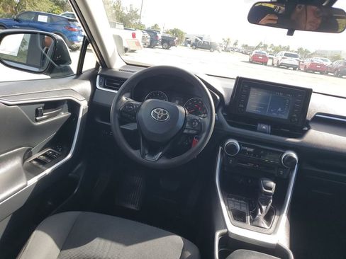 Used 2019 Toyota RAV4 LE image 15