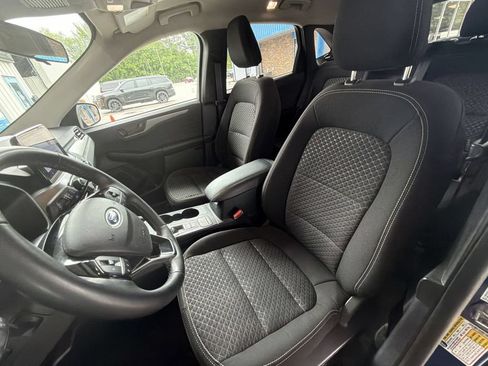 Used 2023 Ford Escape Active AWD/4WD image 19
