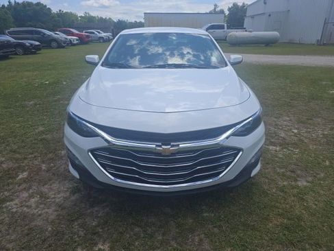 Used 2024 Chevrolet Malibu LT FWD image 12