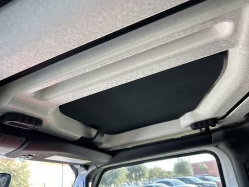 Used 2018 Jeep Wrangler Unlimited Rubicon image 23