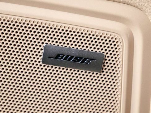 New 2026 Porsche Macan image 7