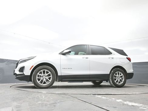 Used 2024 Chevrolet Equinox LT image 30