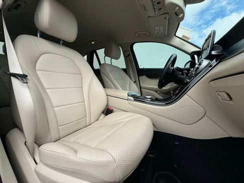 Used 2019 Mercedes-Benz GLC 300 image 15